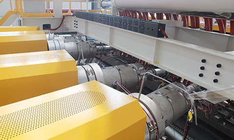 Extruders of 3-5 layer cast PE film (CPE) line
